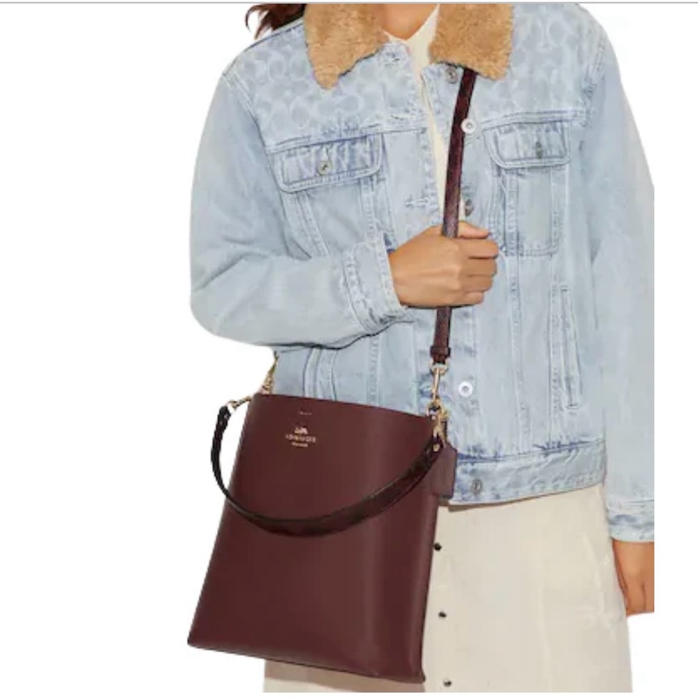 Coach Women's Mollie Bucket Bag 22 Crossbody Shoulder, Im/Wine Multi
With wallet - Picture 15 of 16